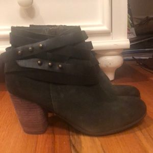 New BP kelly green booties